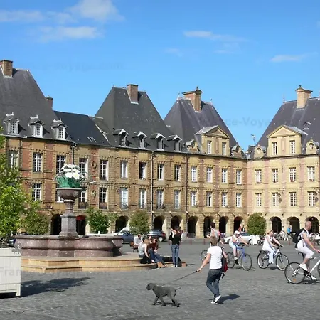 Le Petit Ardennais Apartment *