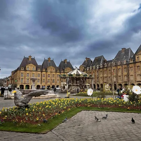 公寓 Le Petit Ardennais Charleville-Mézières